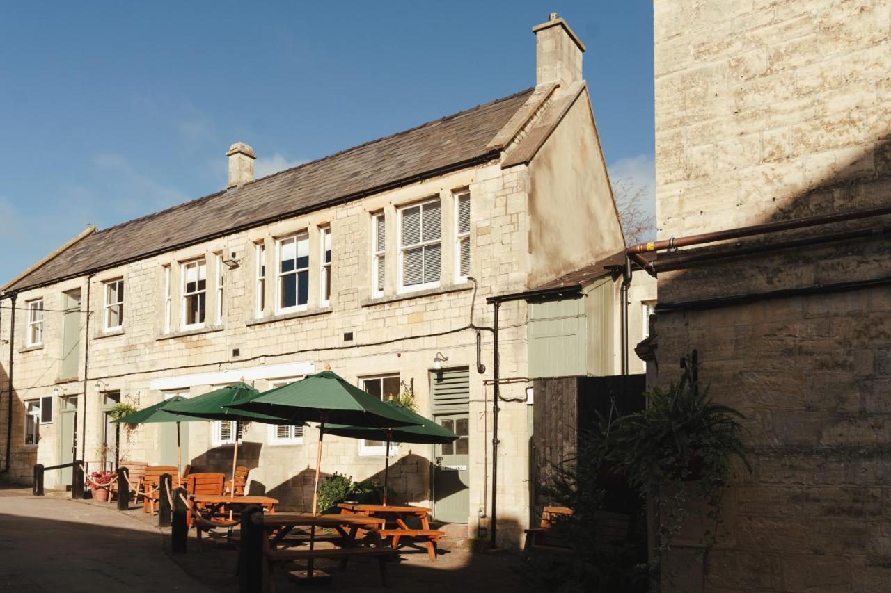 The Falcon Inn Painswick Exterior foto